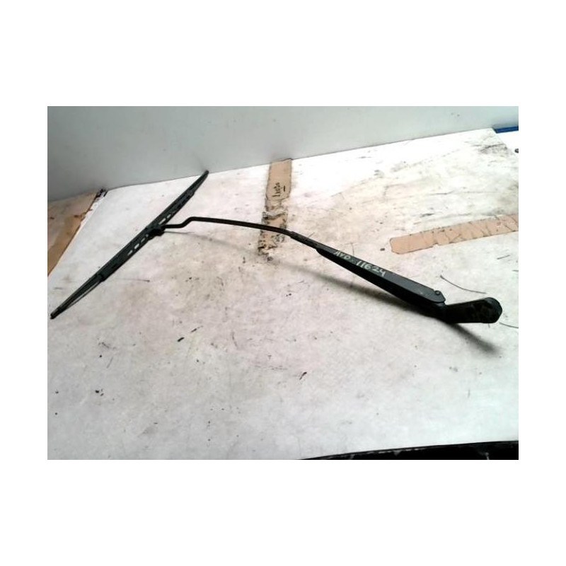 Bras essuie glace avant droit SKODA OCTAVIA 1 PHASE 2 BREAK d’occasion