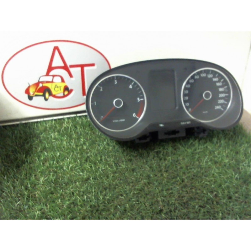 Compteur VOLKSWAGEN POLO V (6R/6C) PHASE 1 d’occasion