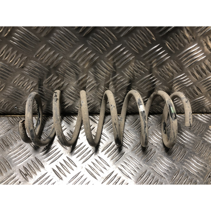Ressort de suspension arriere SUZUKI JIMNY 1 PHASE 1 d’occasion