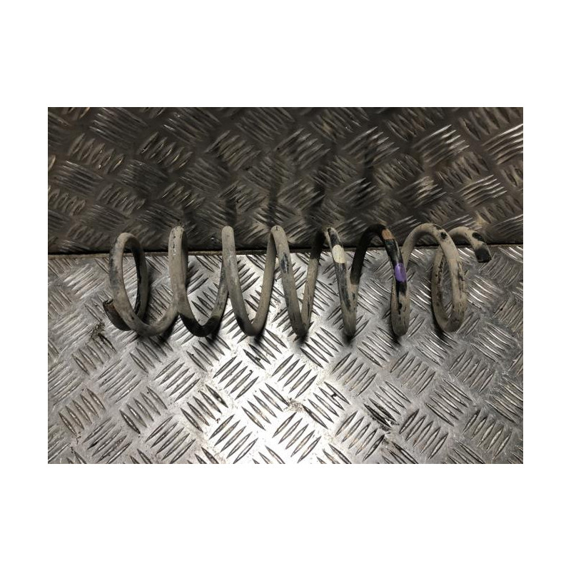 Ressort de suspension avant SUZUKI JIMNY 1 PHASE 1 d’occasion