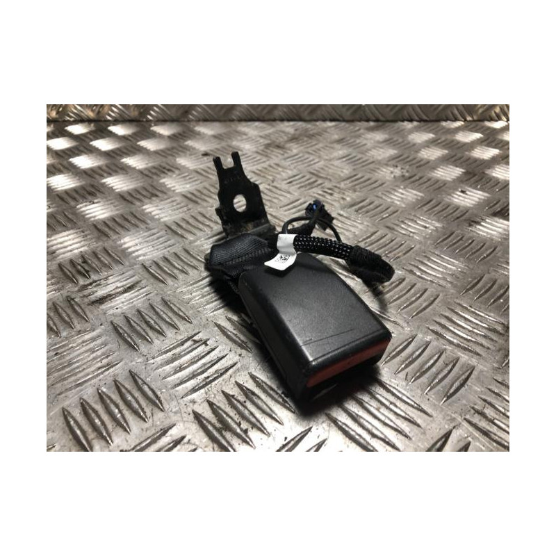 Attache ceinture arriere gauche PEUGEOT 2008 2 d’occasion