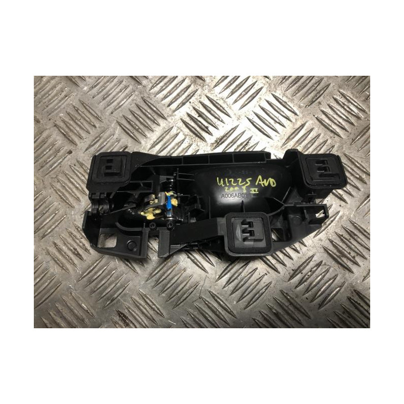 Poignee interieur avant droit PEUGEOT 2008 2 d’occasion