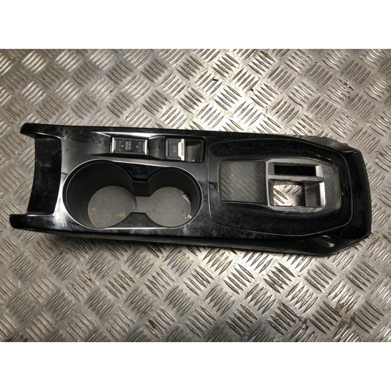 Console central (interieur plastique) PEUGEOT 2008 2 d’occasion