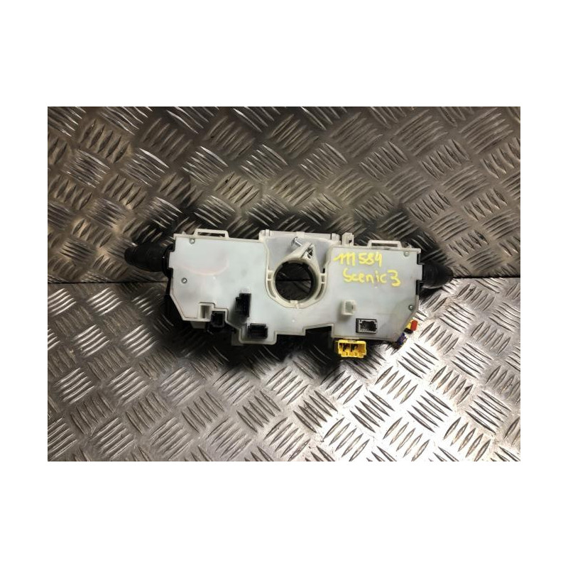 Com (Bloc Contacteur Tournant+Commodo Essuie Glace+Commodo Phare) RENAULT SCENIC 3 PHASE 1 d’occasion
