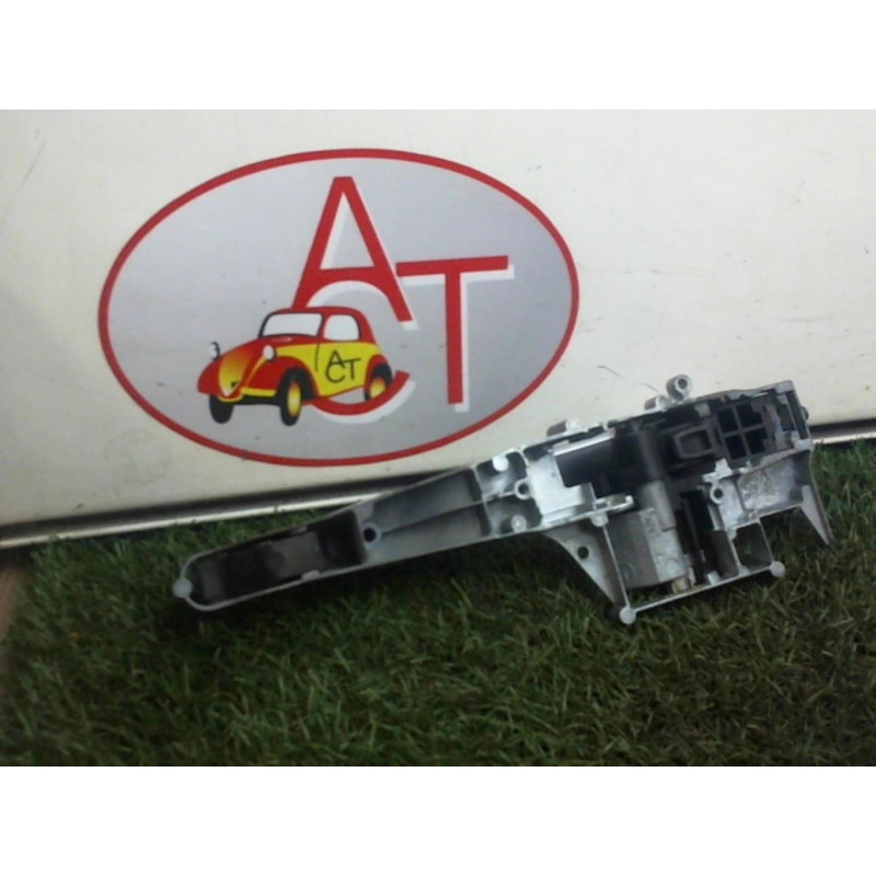 Poignee porte arriere gauche PEUGEOT 207 SW PHASE 1 d’occasion