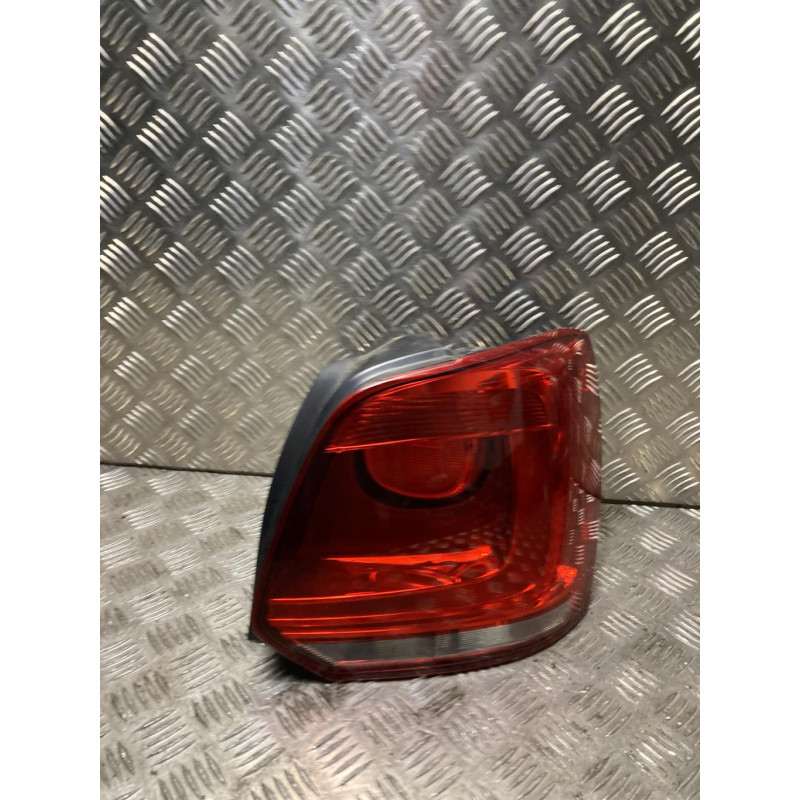 Feu arriere principal droit (feux) VOLKSWAGEN POLO 5 PHASE 1 d’occasion