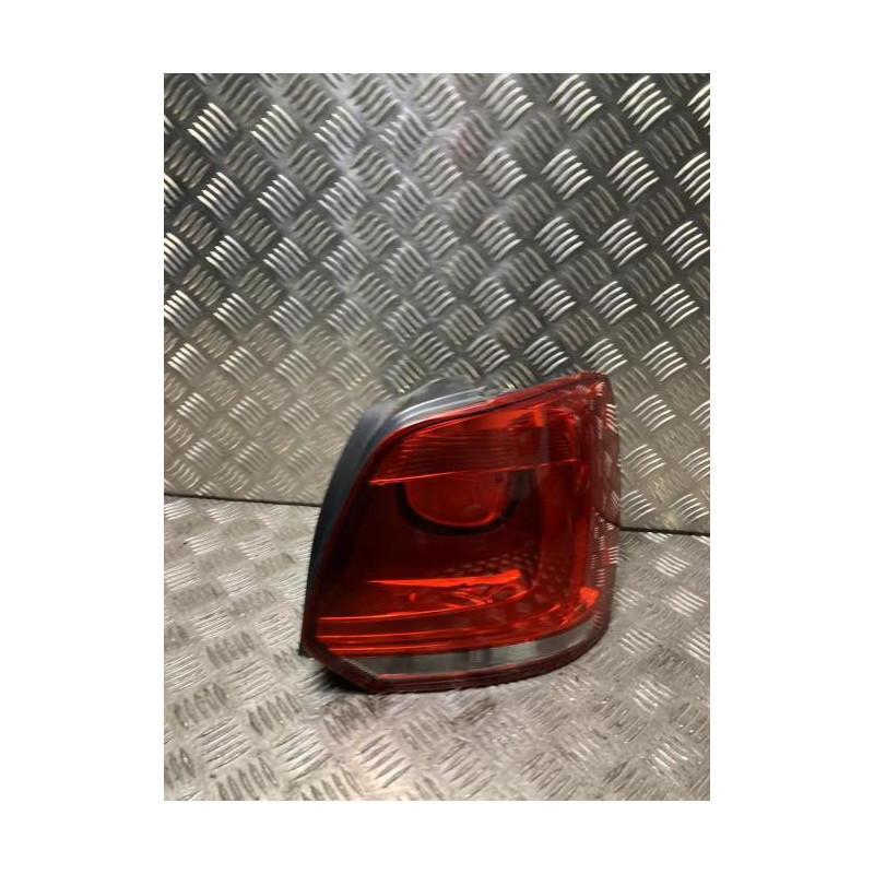 Feu arriere principal droit (feux) VOLKSWAGEN POLO 5 PHASE 1 d’occasion
