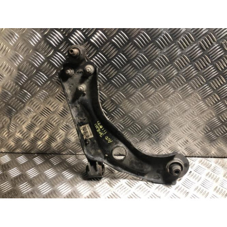 Triangle avant droit PEUGEOT 308 3 SW BREAK d’occasion
