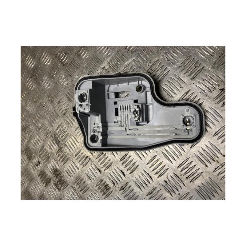 Platine feu arriere droit VOLKSWAGEN POLO 5 PHASE 1 d’occasion