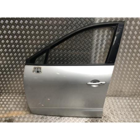Porte avant gauche RENAULT SCENIC 3 PHASE 1 d’occasion