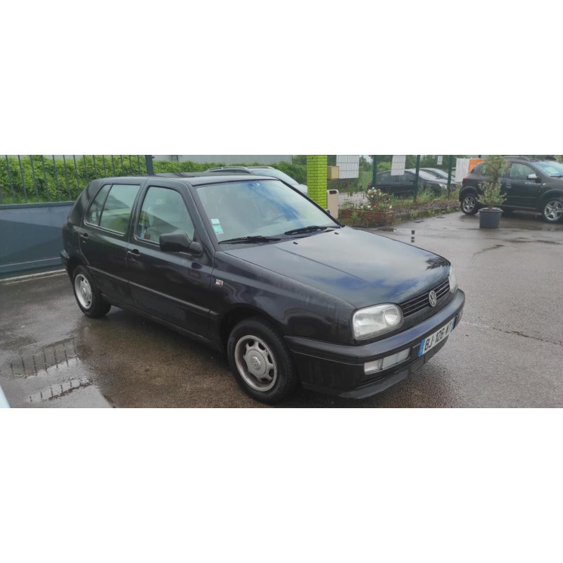 Capot VOLKSWAGEN GOLF 3 d’occasion