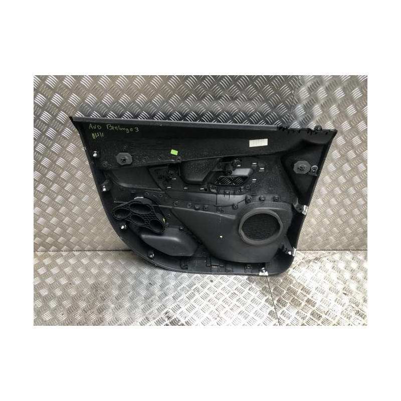 Panneau de porte avant droit CITROEN BERLINGO 3 M PHASE 1 d’occasion