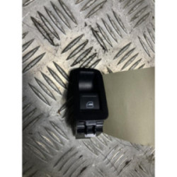 Interrupteur de leve vitre arriere droit VOLKSWAGEN POLO 5 PHASE 1 d’occasion
