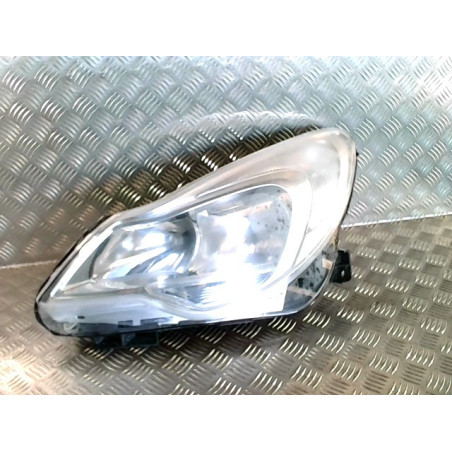 Optique avant principal droit (feux)(phare) OPEL CORSA D PHASE 1 d’occasion