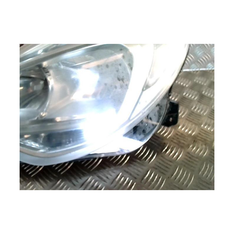 Optique avant principal droit (feux)(phare) OPEL CORSA D PHASE 1 d’occasion