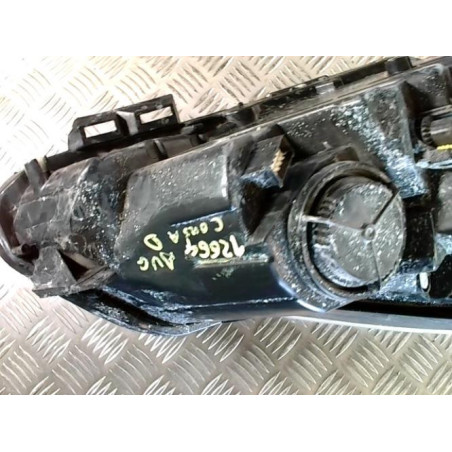 Optique avant principal droit (feux)(phare) OPEL CORSA D PHASE 1 d’occasion