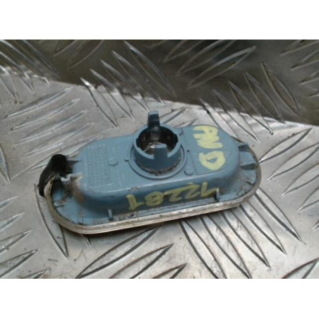 Repetiteur clignotant avant droit  (Feux) VOLKSWAGEN FOX d’occasion