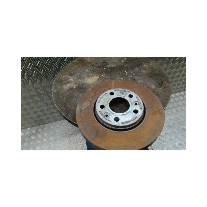 Disque avant gauche (freinage) RENAULT TRAFIC 3 COURT PHASE 2 d’occasion