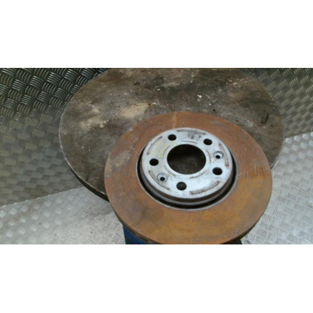 Disque avant gauche (freinage) RENAULT TRAFIC 3 COURT PHASE 2 d’occasion