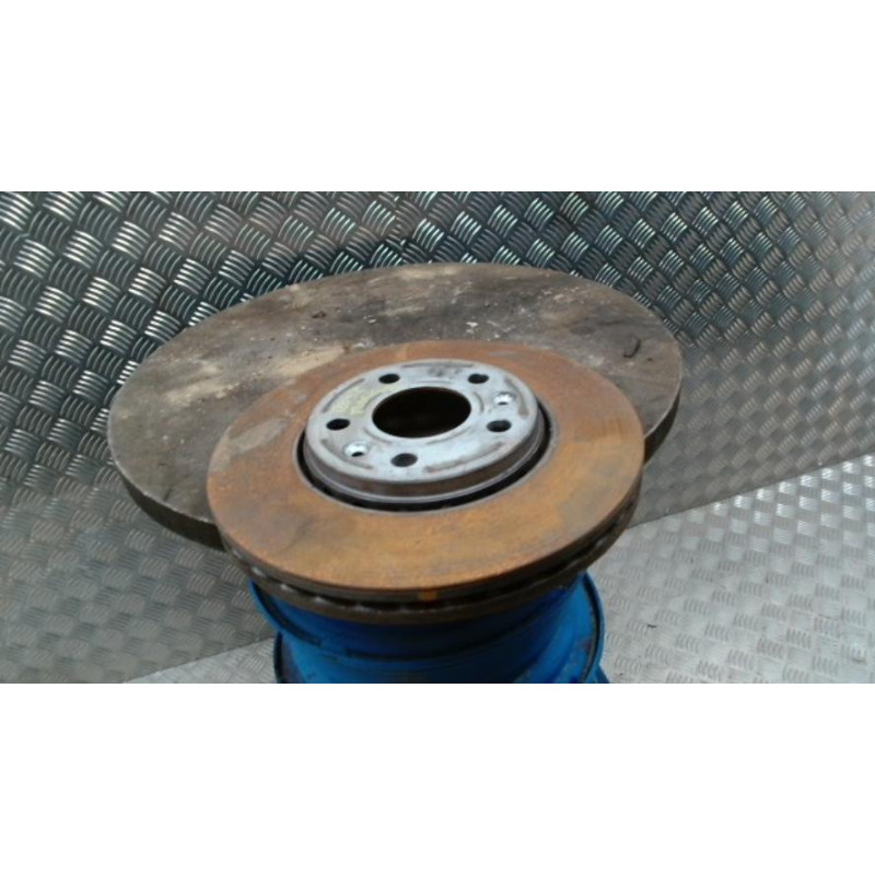 Disque avant gauche (freinage) RENAULT TRAFIC 3 COURT PHASE 2 d’occasion