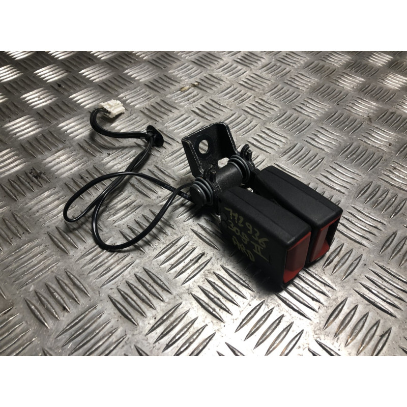 Attache ceinture arriere droit PEUGEOT 308 2 PHASE 1 d’occasion