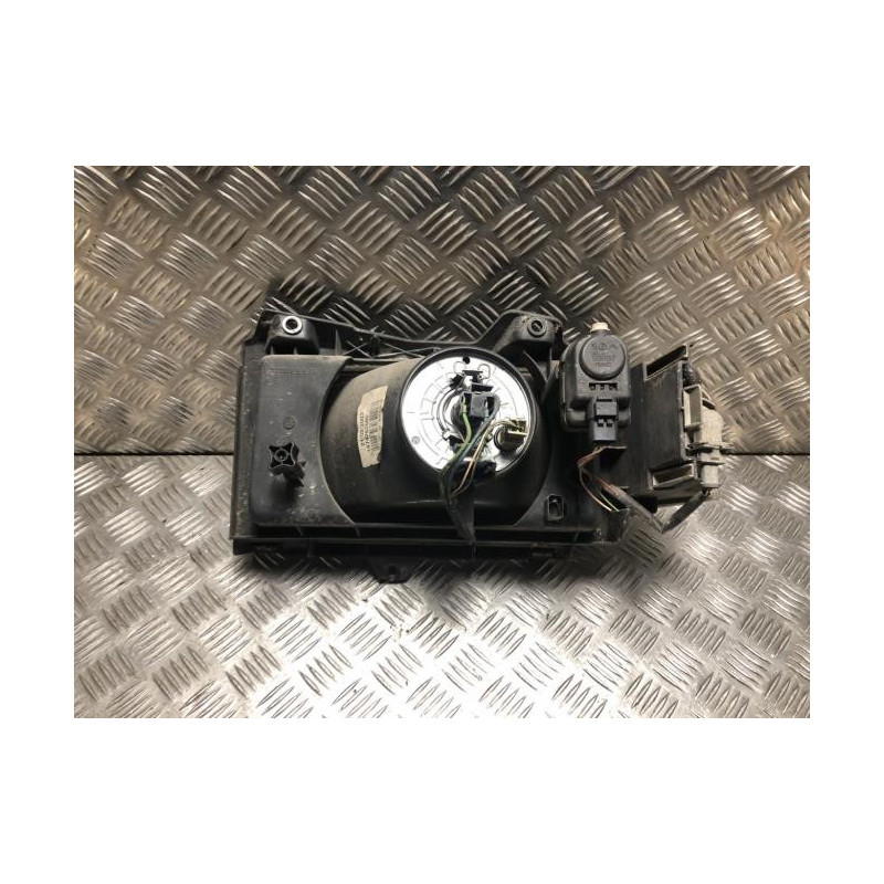 Optique avant principal droit (feux)(phare) PEUGEOT EXPERT 1 PHASE 1 d’occasion