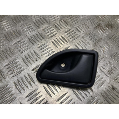Poignee interieur avant droit RENAULT KANGOO 1 PHASE 2 d’occasion