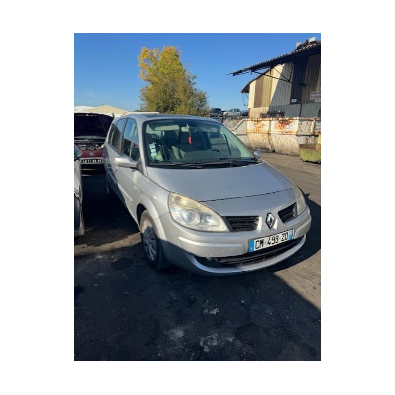 Anti brouillard droit (feux) RENAULT GRAND SCENIC 2 PHASE 2 d’occasion