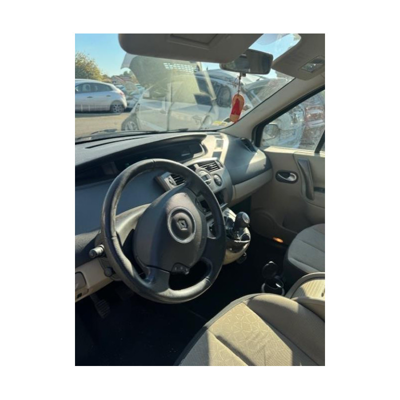 Anti brouillard droit (feux) RENAULT GRAND SCENIC 2 PHASE 2 d’occasion
