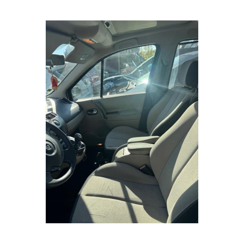 Anti brouillard droit (feux) RENAULT GRAND SCENIC 2 PHASE 2 d’occasion