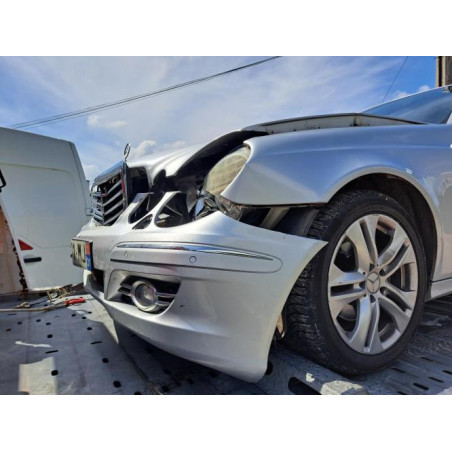 Optique avant principal droit (feux)(phare) MERCEDES CLASSE E 211 PHASE 1 d’occasion