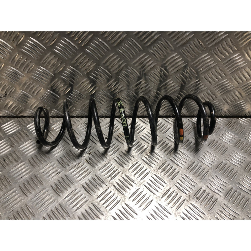 Ressort de suspension arriere droit PEUGEOT 2008 2 d’occasion
