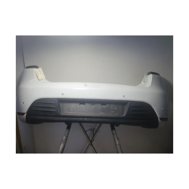 Pare choc arriere RENAULT CLIO 4 PHASE 1 d’occasion