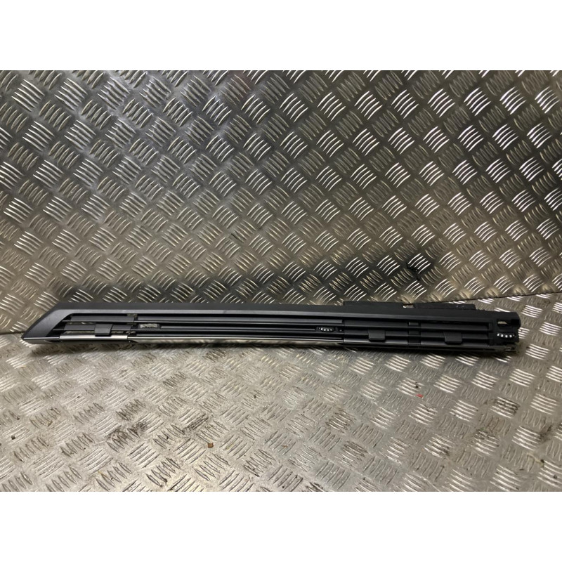 Aerateur tableau de bord avant droit PEUGEOT 308 3 SW BREAK d’occasion
