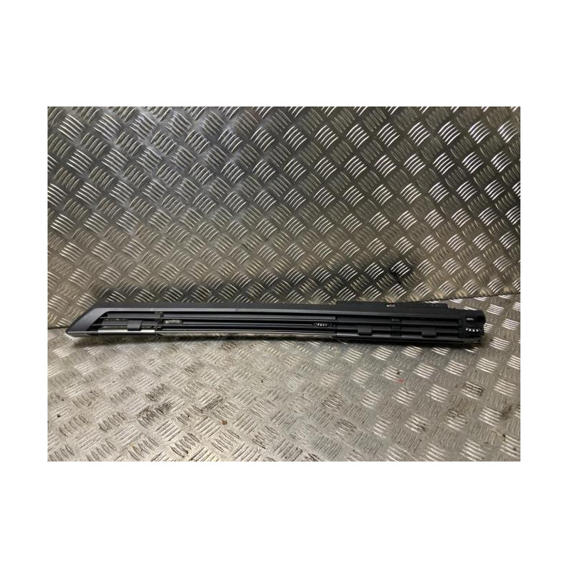 Aerateur tableau de bord avant droit PEUGEOT 308 3 SW BREAK d’occasion