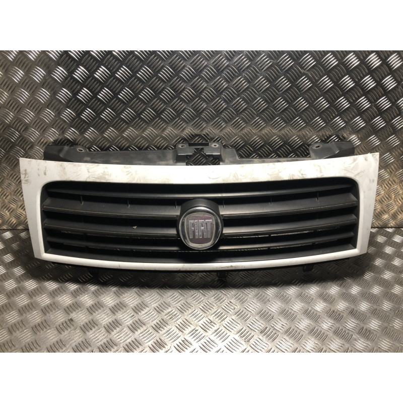 Calandre FIAT SCUDO 2 d’occasion