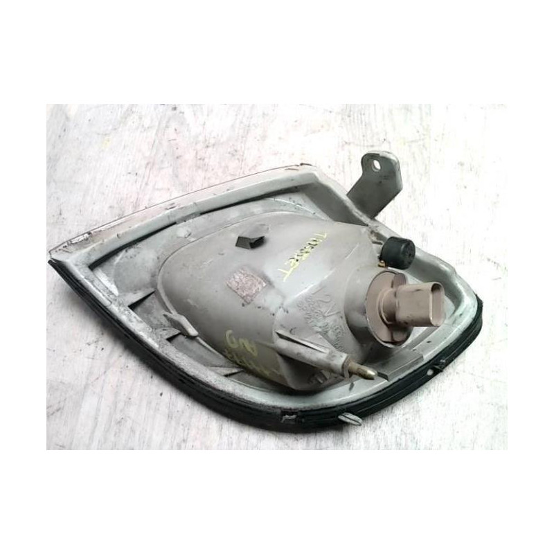 Anti brouillard droit (feux) HYUNDAI TRAJET d’occasion