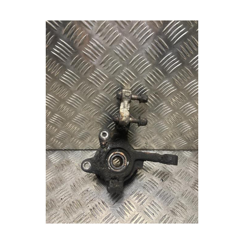 Fusee avant droit RENAULT SUPER 5 d’occasion