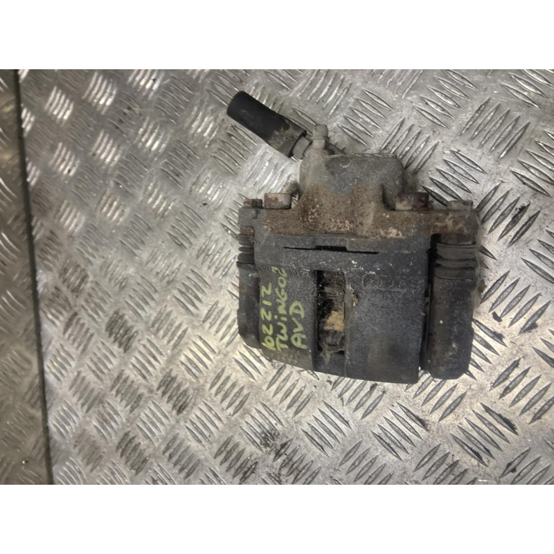 Etrier avant droit (freinage) RENAULT TWINGO 2 PHASE 2 d’occasion
