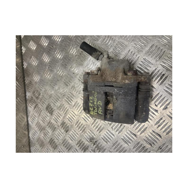 Etrier avant droit (freinage) RENAULT TWINGO 2 PHASE 2 d’occasion