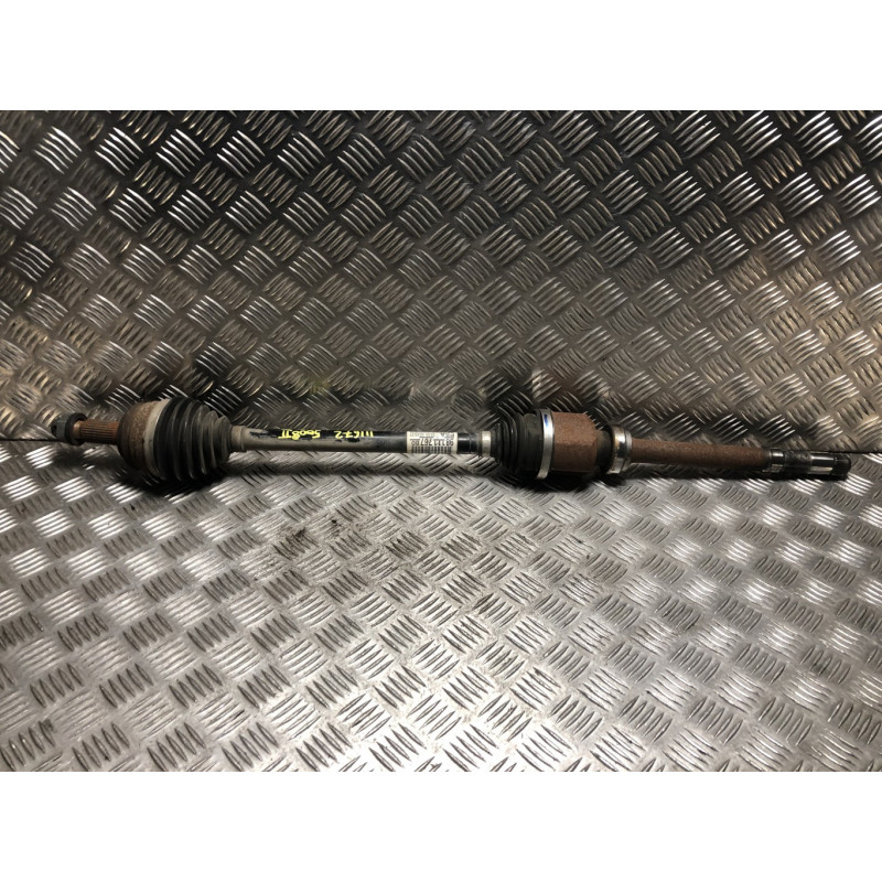 Cardan droit (transmission) PEUGEOT 5008 2 PHASE 2 d’occasion
