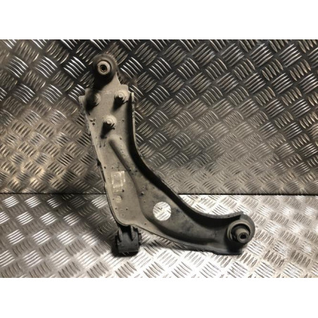 Triangle avant droit PEUGEOT 5008 2 PHASE 2 d’occasion
