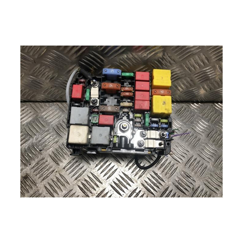 Boitier servitude moteur (BSM) PEUGEOT 5008 2 PHASE 2 d’occasion