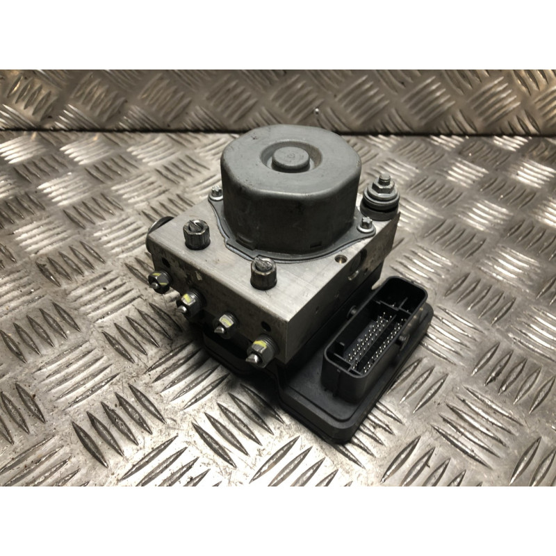Bloc ABS (freins anti-blocage) RENAULT CAPTUR 1 PHASE 1 d’occasion