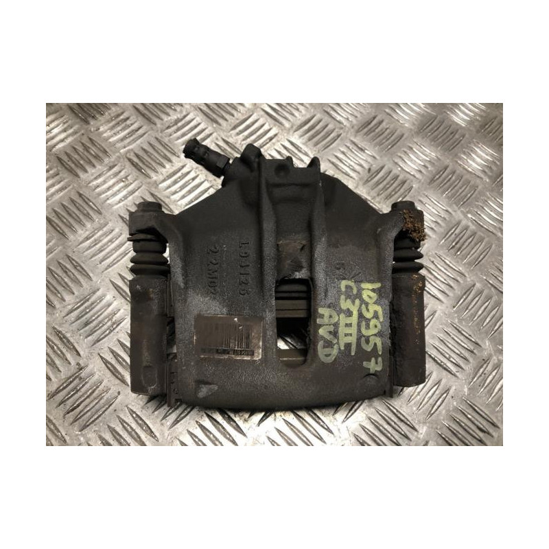 Etrier avant droit (freinage) CITROEN C3 3 PHASE 2 d’occasion