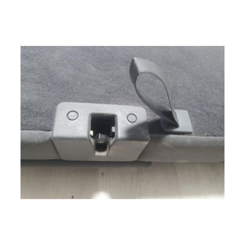 Siege arriere gauche/droit (3 EME RANGEE) VOLKSWAGEN TOURAN 1 PHASE 1 d’occasion
