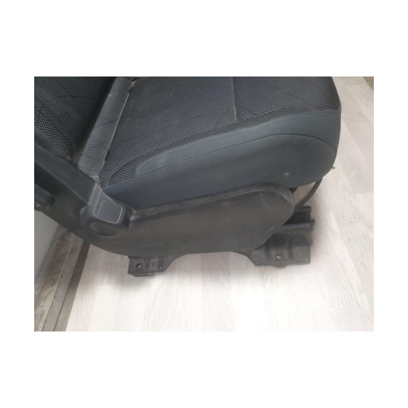 Siege avant droit PEUGEOT PARTNER 2 PHASE 1 d’occasion