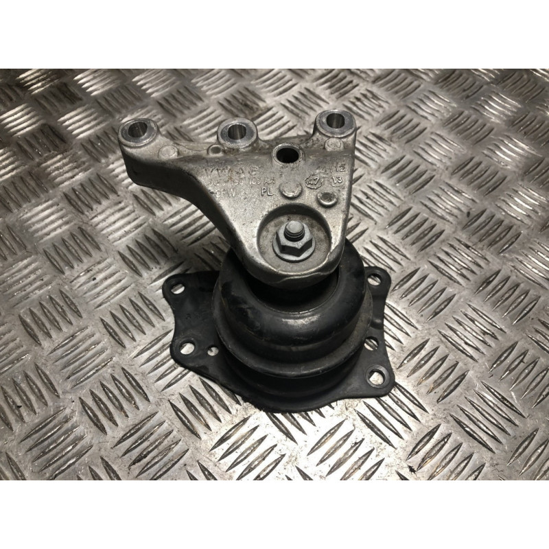 Support moteur droit VOLKSWAGEN POLO 5 PHASE 1 d’occasion