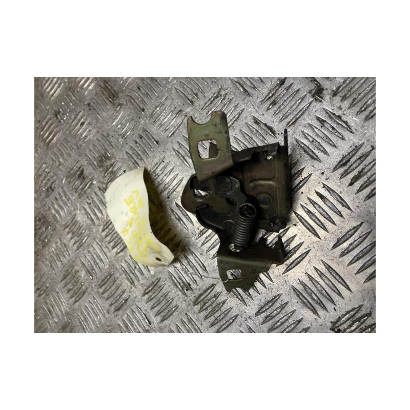 Serrure de capot VOLKSWAGEN GOLF 3 d’occasion