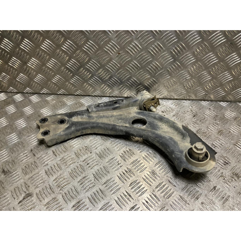 Triangle avant droit CITROEN BERLINGO 3 M PHASE 1 d’occasion
